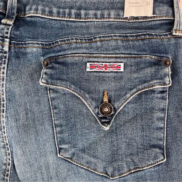 Hudson Jeans Women’s 31 Bacara Crop Straight Cuffed MONMARTRE Medium Wash - Picture 8 of 14